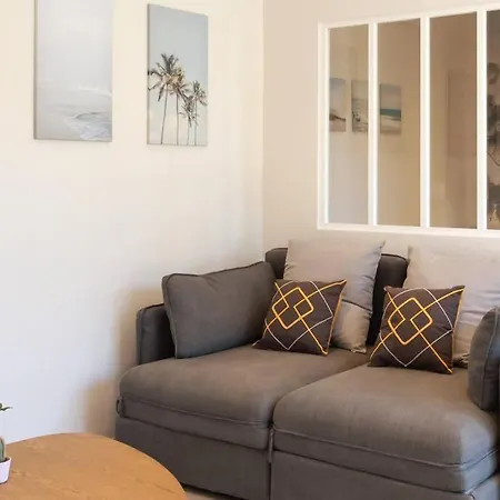 L36 Sea View Terrace 10min Walking To Sea/parking & Ac